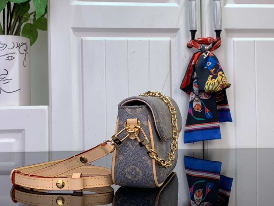 루이비통 월렛 온 체인 아이비 트라이아논 그레이 M12778 23.5124.3cm3.jpg