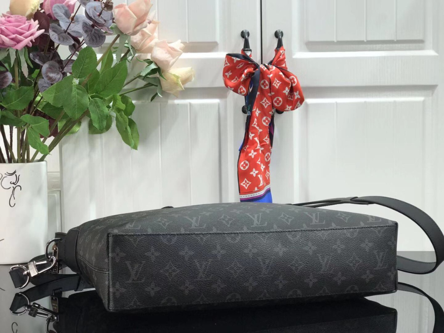 루이비통 익스플로러 브리프케이스 M40566 393010cm 블랙4.jpg