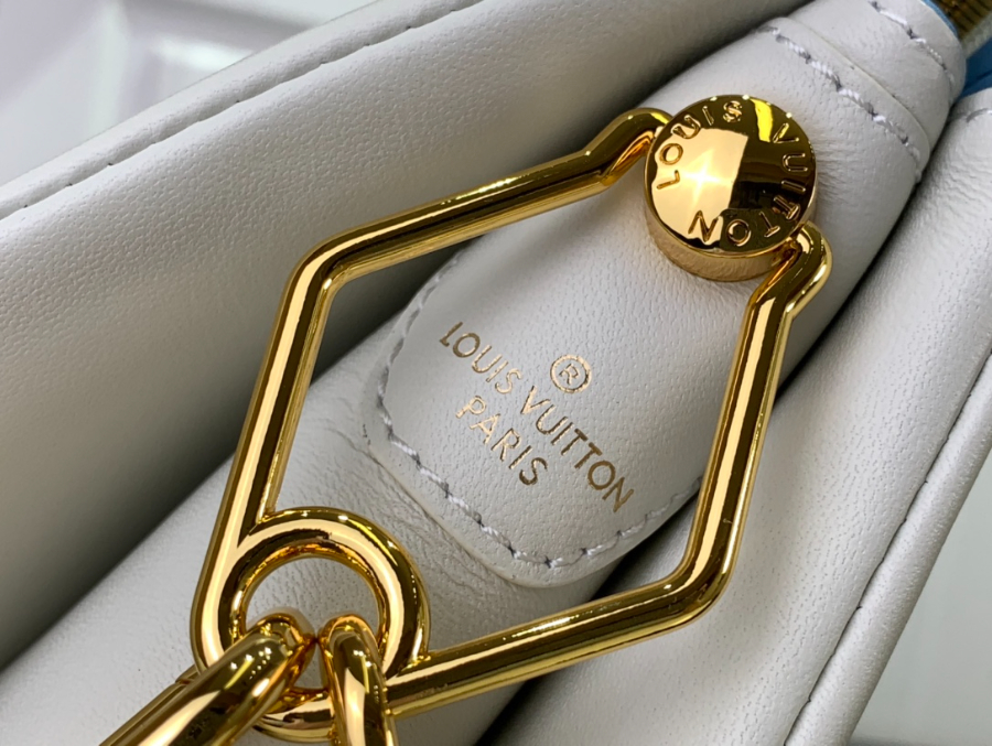 루이비통 쿠상 PM 스몰 M11225 262012cm 화이트8.jpg
