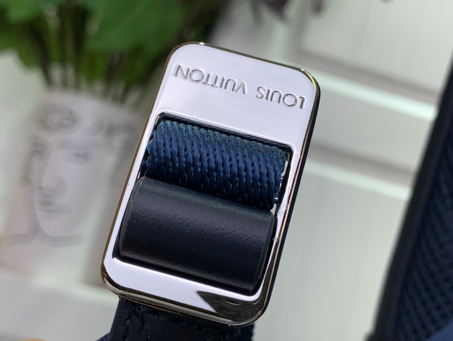 루이비통 테이크오프 백팩 M23735 433014cm 네이비6.jpg