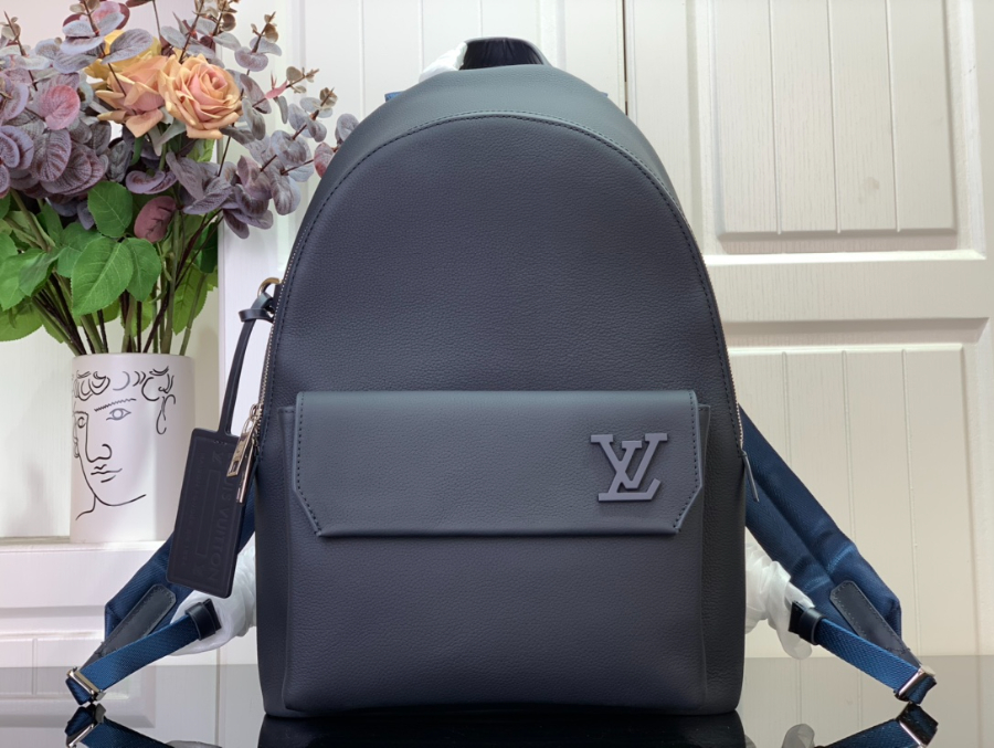 루이비통 테이크오프 백팩 M23735 433014cm 네이비1.jpg