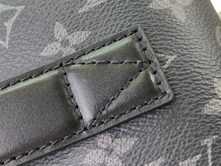 루이비통 토일레트리 M11750 241313cm 블랙7 (1).jpg