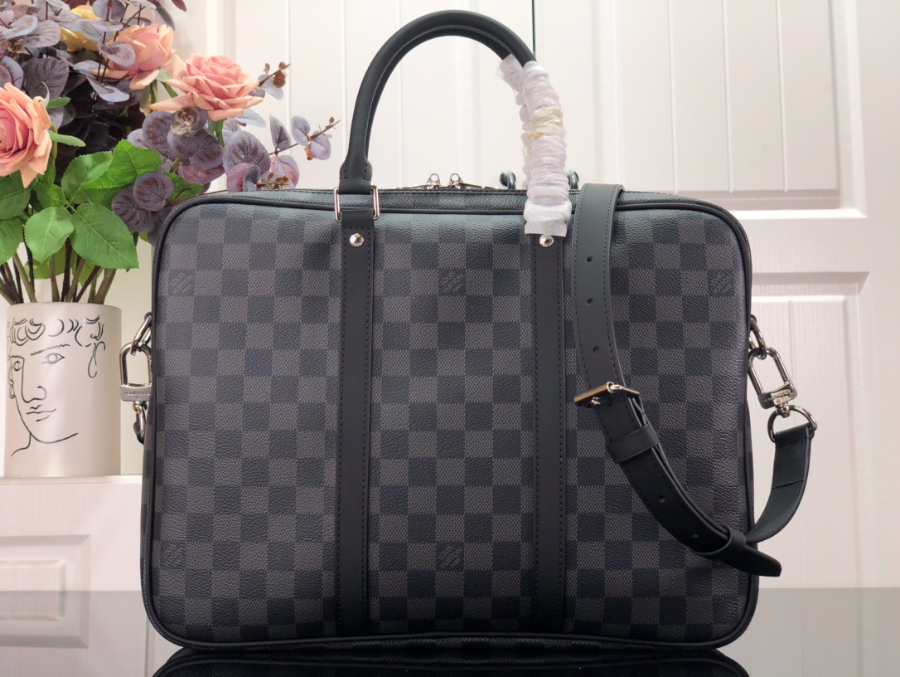 루이비통 포르테 다큐멘 보야주 N41466 36727.5cm 블랙2.jpg