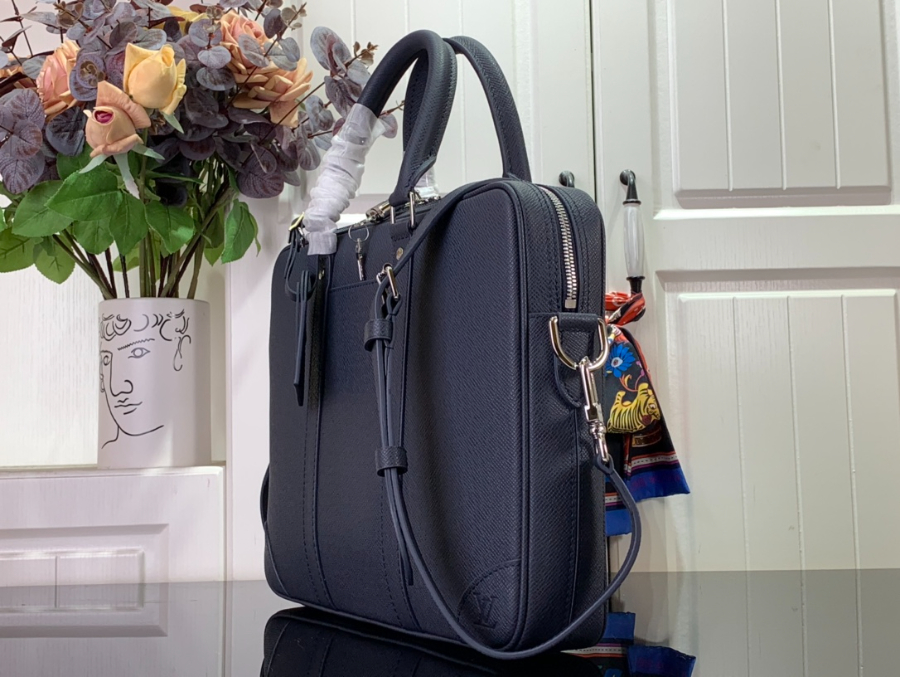 루이비통 포르테 도큐멍 보야주 PM M30925 36.527.56cm 네이비3.jpg