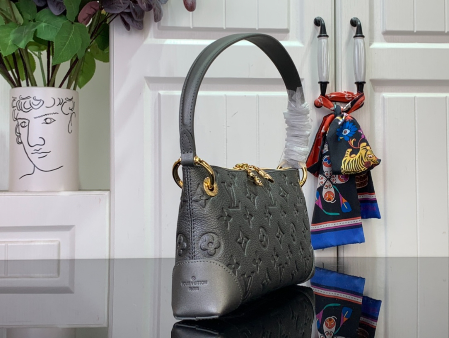 루이비통 포세트 세브르 M12174 105.12cm 그레이3.jpg