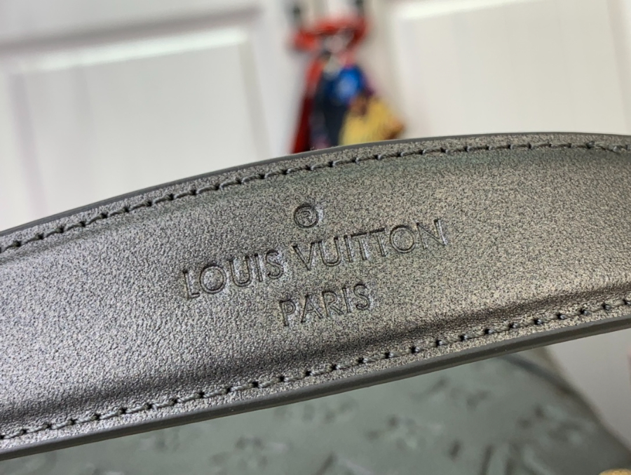 루이비통 포세트 세브르 M12174 105.12cm 그레이8.jpg