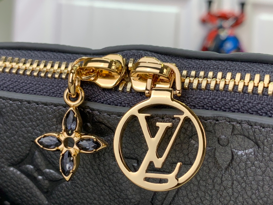 루이비통 포세트 세브르 M12174 105.12cm 그레이6.jpg