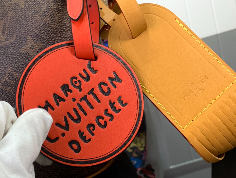루이비통 포쉐트 악세수아 XL 모노그램 M11623 2816.59cm8.jpg
