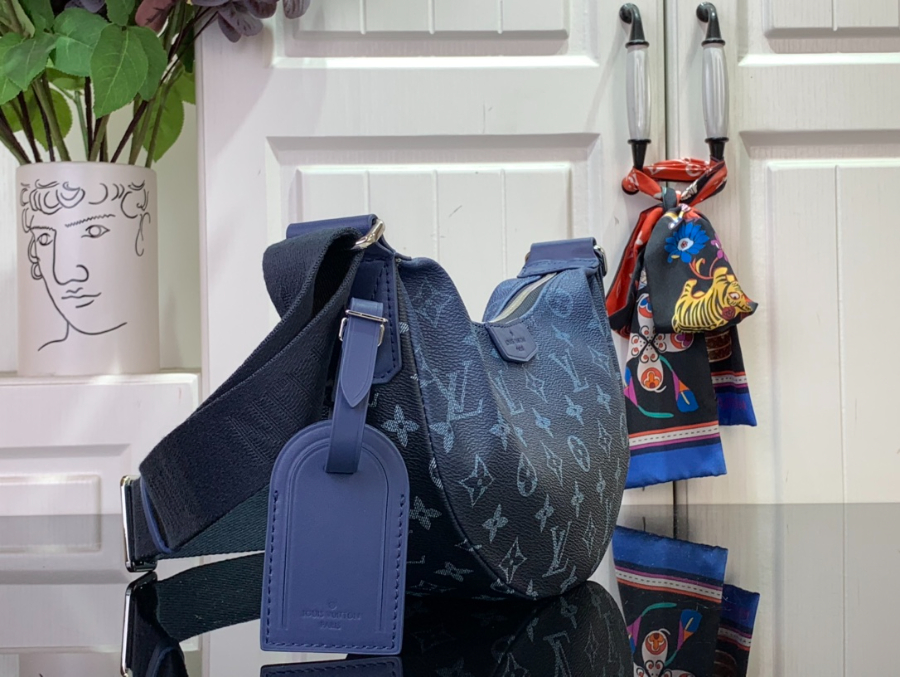 루이비통 해먹 백 M11594 15828.5cm 블루3.jpg