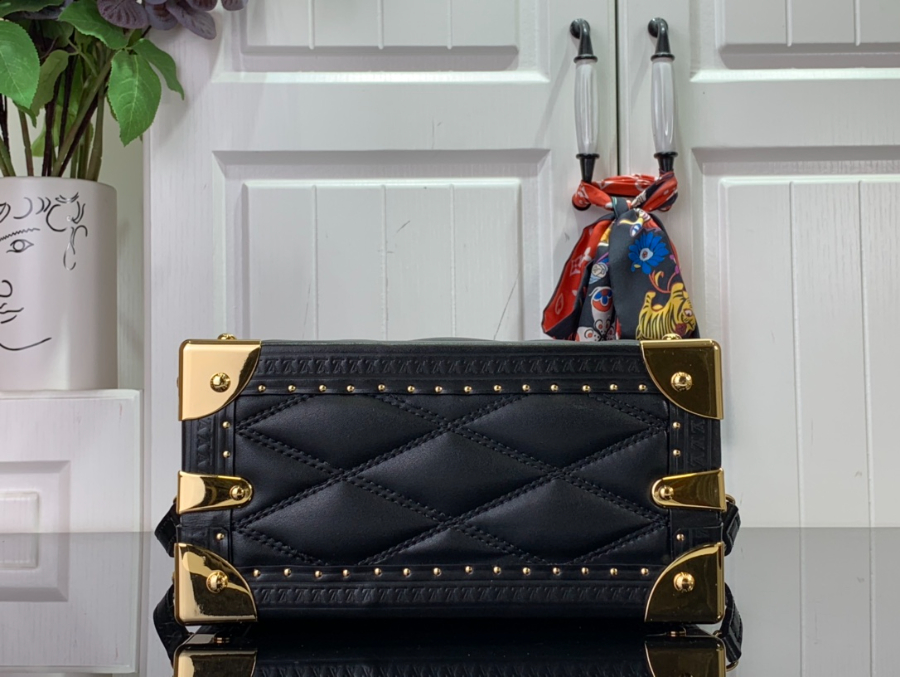 루이비통 Coffret Trésor 20 트렁크 숄드백 M20469 22.51611cm4.jpg