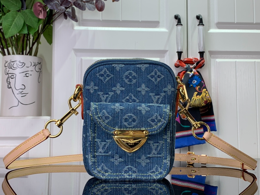 루이비통 Fairfax Pochette 숄더백 데님 M82948 142.718cm 1.jpg