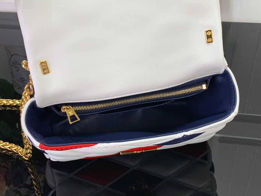 루이비통 GO-14 Twist MM 배색 231610cm5.jpg