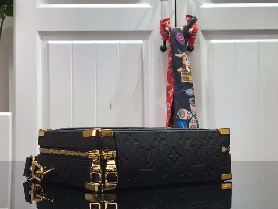 루이비통 NBA 핸드 트렁크 M57971 21.5157cm 블랙4.jpg