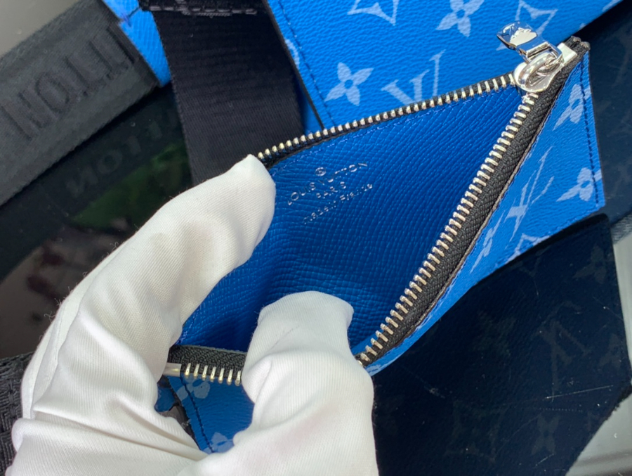 루이비통 가스통 웨어러블 월릿 크로스백 M83099 2214.54.5cm 2컬러18.jpg