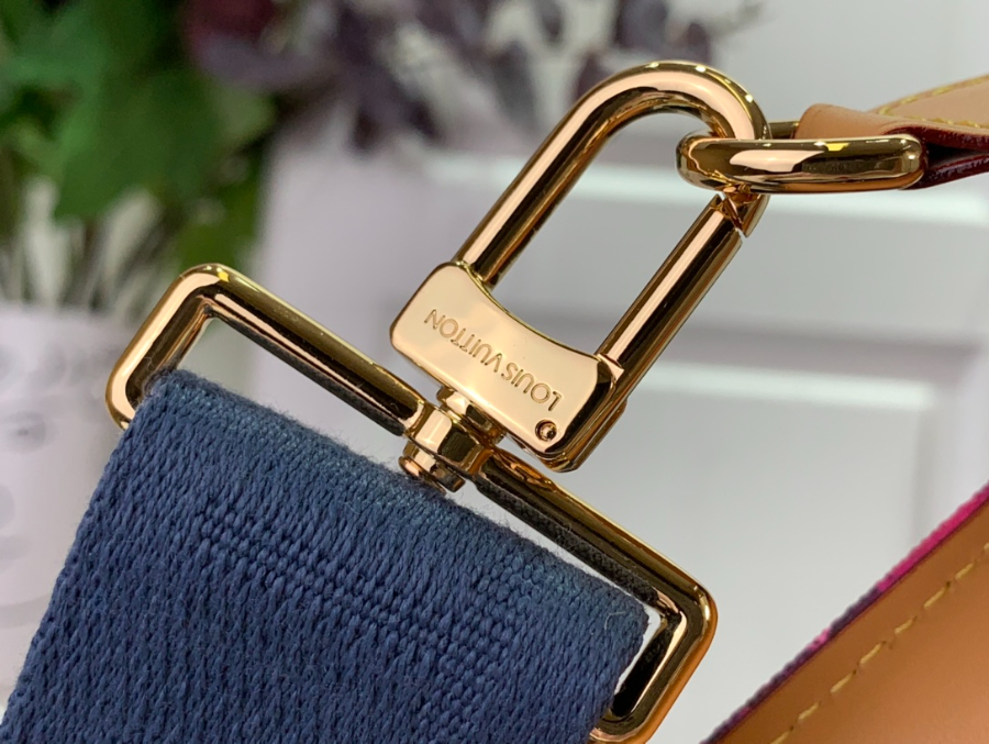 루이비통 가스통 웨어러블 월릿 크로스백 M83466 2214.54.5cm 레드6.jpg