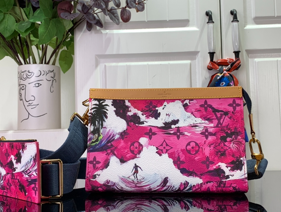 루이비통 가스통 웨어러블 월릿 크로스백 M83466 2214.54.5cm 레드1.jpg