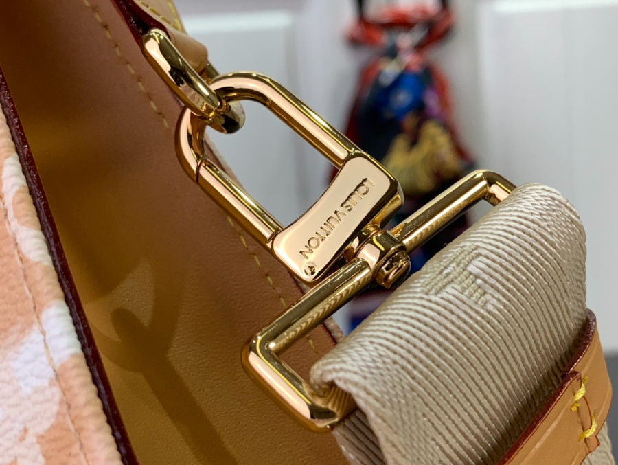 루이비통 가스통 웨어러블 월릿 크로스백 M83466 2214.54.5cm 베이지8.jpg