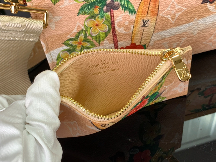 루이비통 가스통 웨어러블 월릿 크로스백 M83466 2214.54.5cm 베이지6.jpg