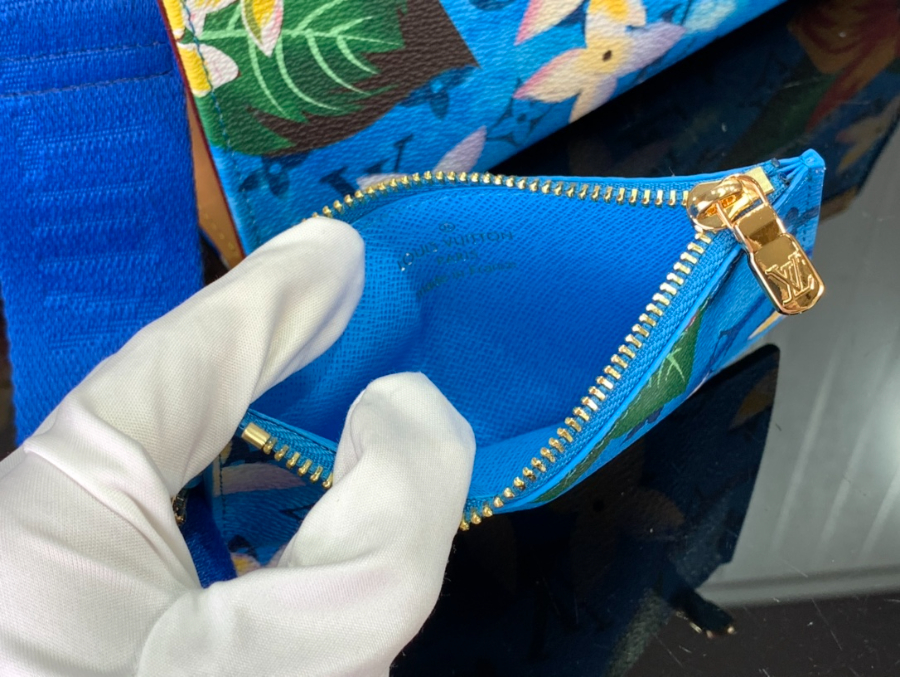 루이비통 가스통 웨어러블 월릿 크로스백 M83466 2214.54.5cm 블루6.jpg