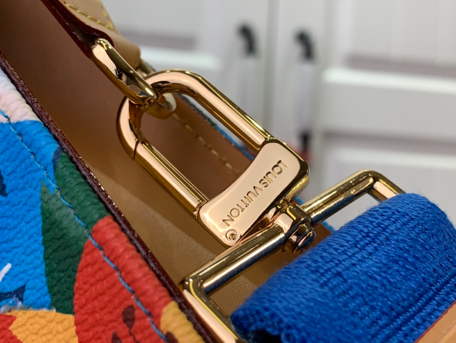 루이비통 가스통 웨어러블 월릿 크로스백 M83466 2214.54.5cm 블루7.jpg