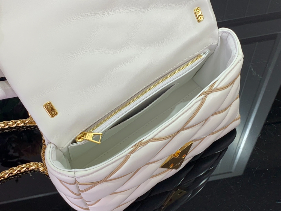루이비통 고-14 MM M22890 231610cm 화이트 골드5.jpg