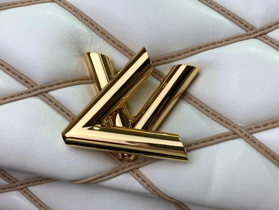 루이비통 고-14 MM M22890 231610cm 화이트 골드7.jpg