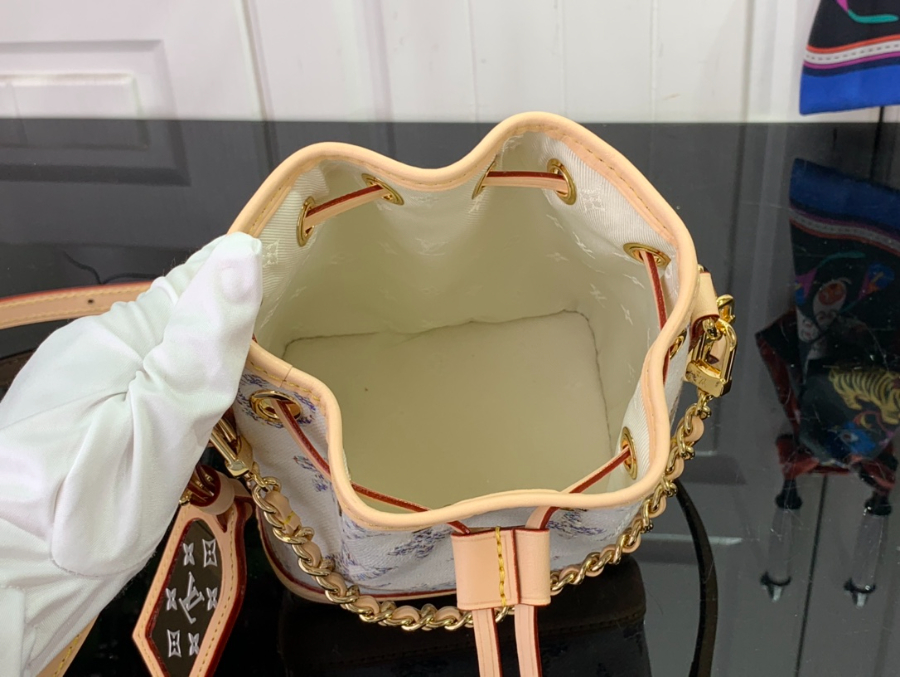 루이비통 나노 노에 M83453 131610cm5.jpg