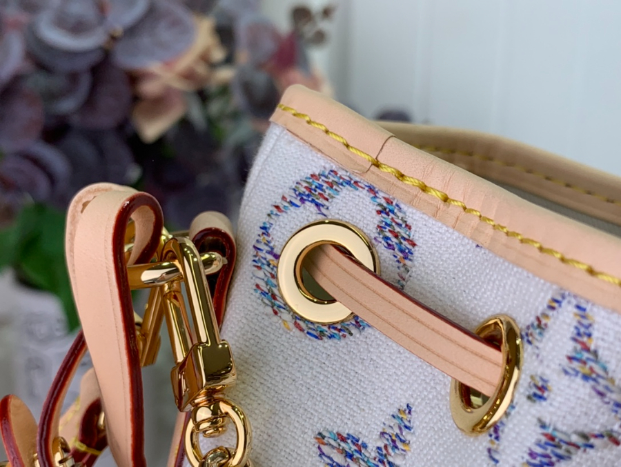 루이비통 나노 노에 M83453 131610cm8.jpg