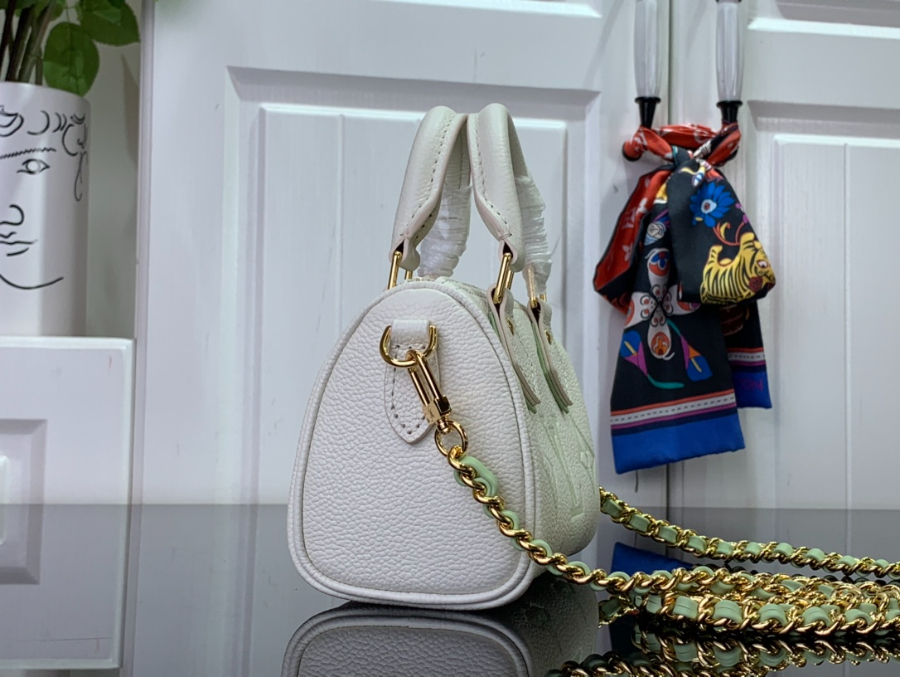 루이비통 나노 스피디 M24169 16107.5cm 연그린3.jpg