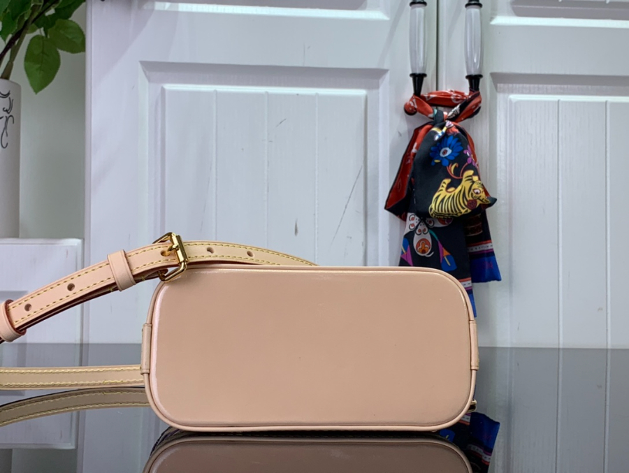 루이비통 나노 알마 베르니 모노그램 라일락 M82974 18128cm4.jpg