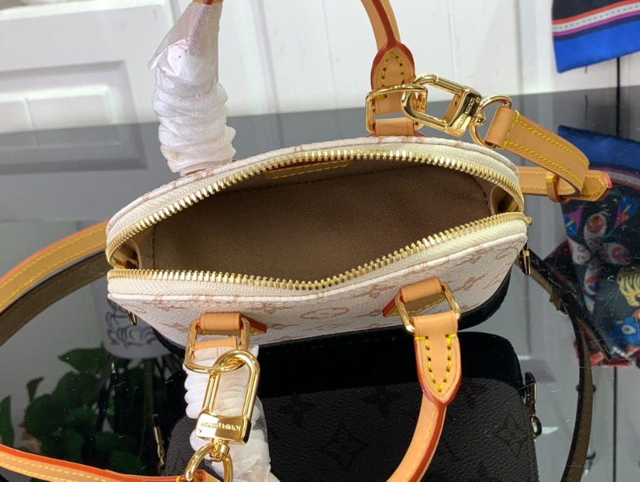 루이비통 나노 알마백 M46895 18128cm5.jpg