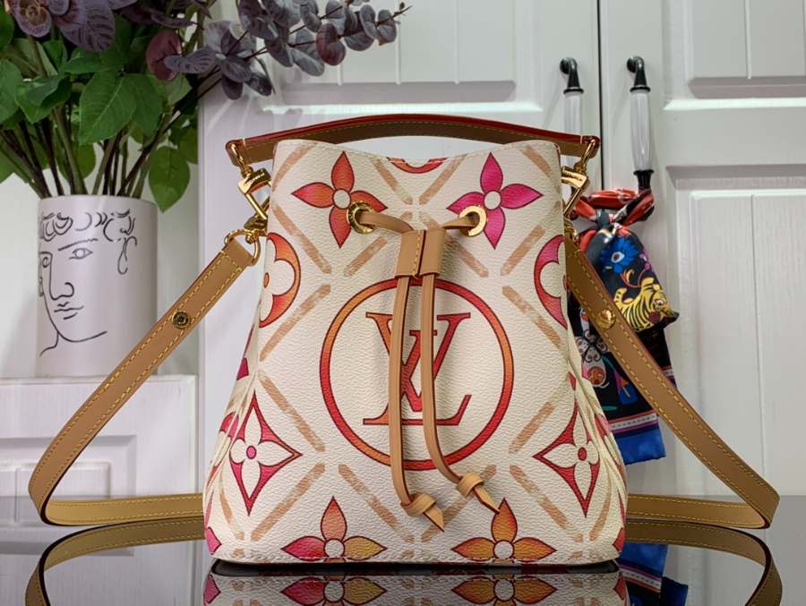 루이비통 네오노에 BB M25315 202013cm 레드1.jpg