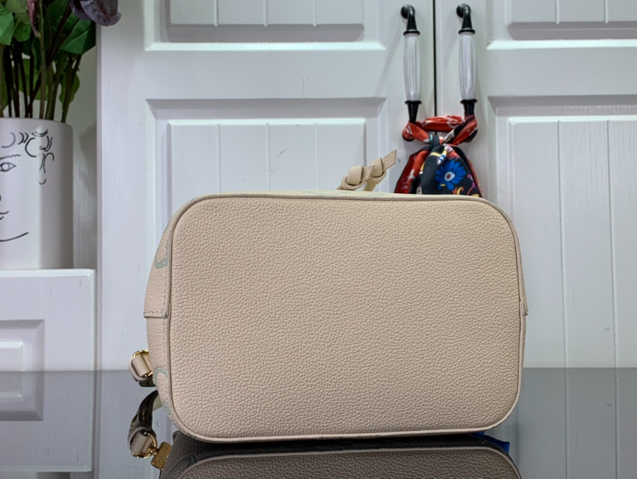 루이비통 네오노에 BB 숄더백 M24048 262617.5cm4.jpg