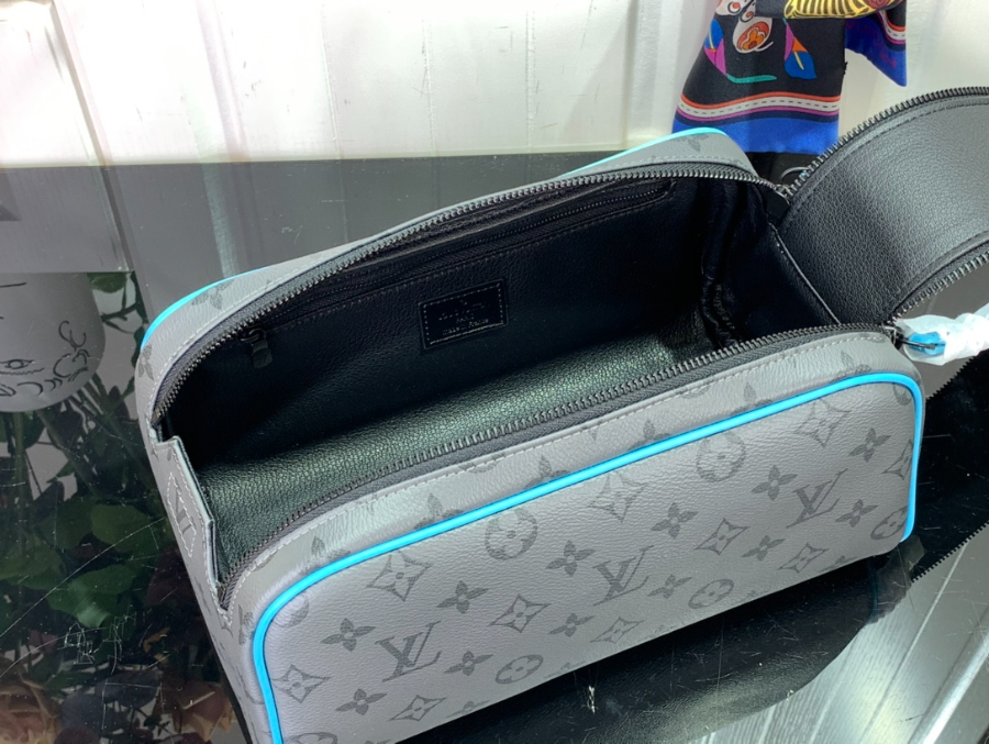 루이비통 돕 키트 클러치백 파우치백 281516.5cm M11482 블루4.jpg