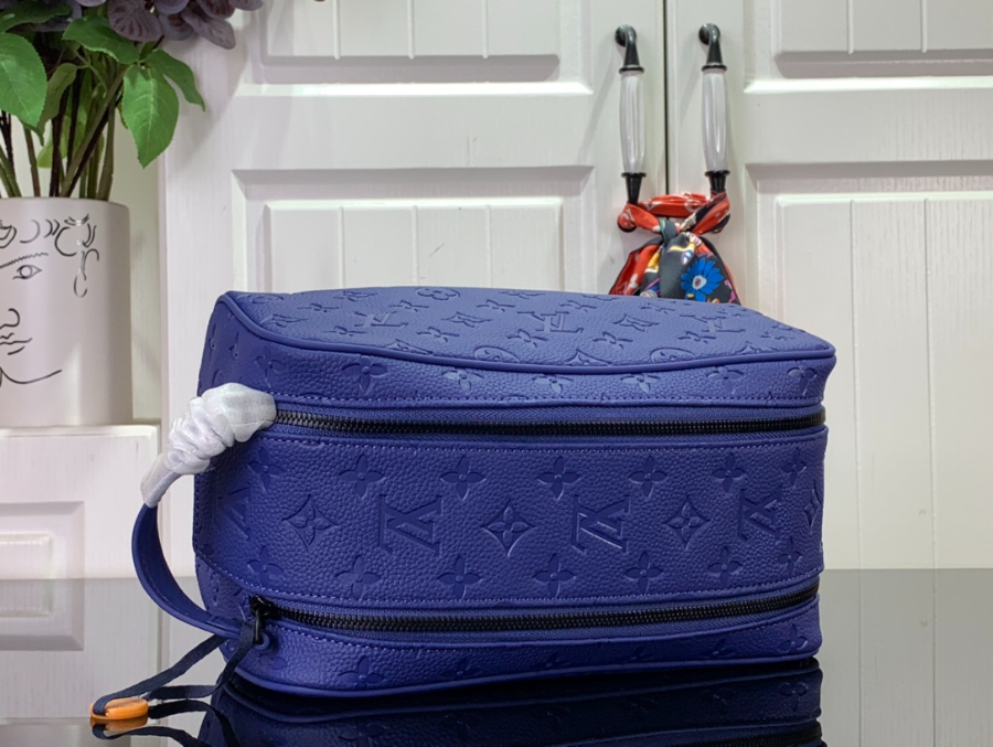 루이비통 돕 키트 파우치 M82576 281516.5cm 블루5.jpg