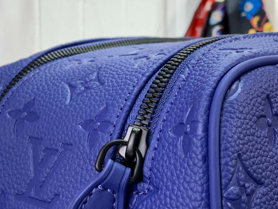 루이비통 돕 키트 파우치 M82576 281516.5cm 블루7.jpg