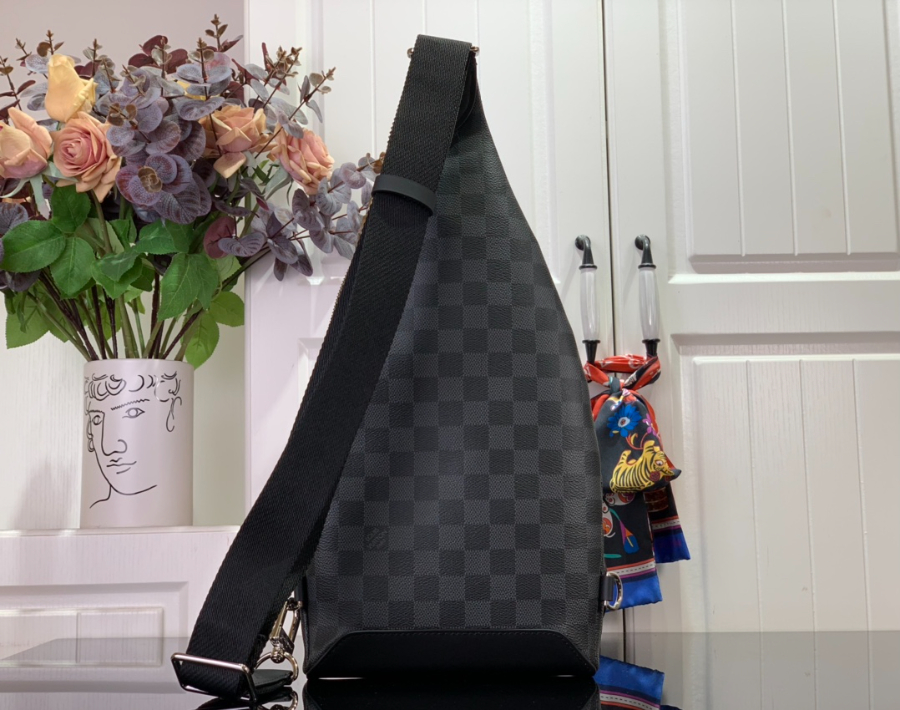 루이비통 듀오 슬링 백 20426cm M30936 3컬러03.jpg