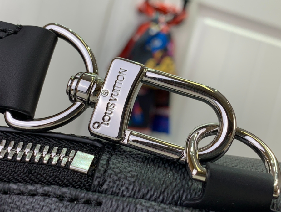 루이비통 듀오 슬링 백 20426cm M30936 3컬러08.jpg