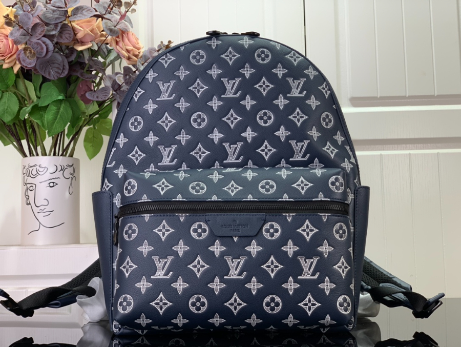 루이비통 디스커버리 백팩 M24760 293820cm 네이비1.jpg