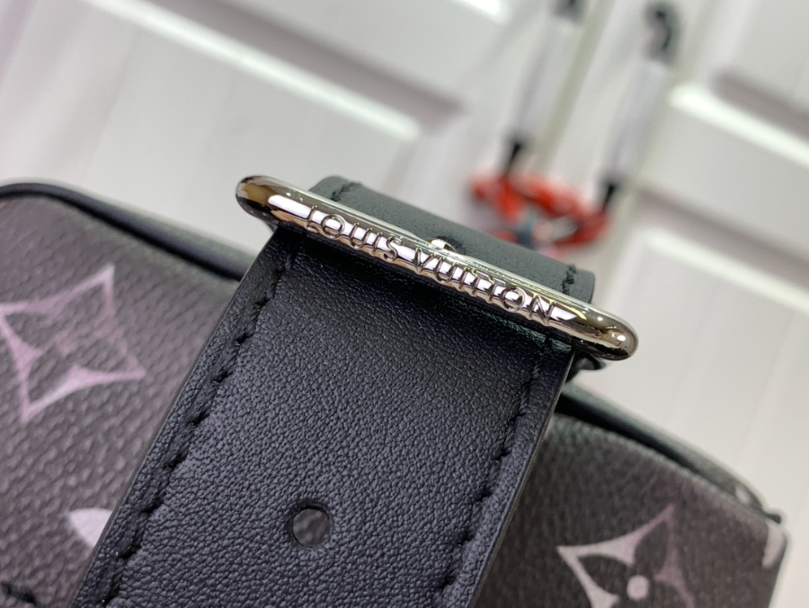 루이비통 락커 돕 키트 M11765 231312cm 블랙6.jpg