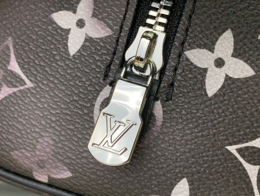 루이비통 락커 돕 키트 M11765 231312cm 블랙8.jpg