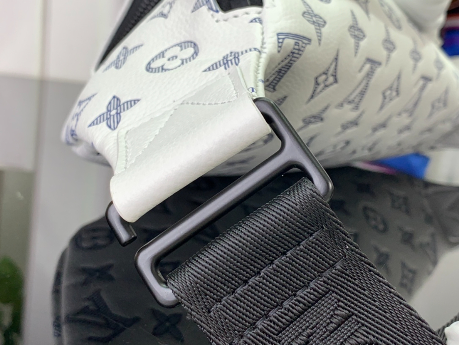 루이비통 러시 범백 화이트 M25227 30158cm7.jpg