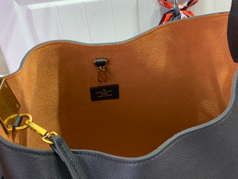 루이비통 로우 키 호보 313518cm M248565.jpg