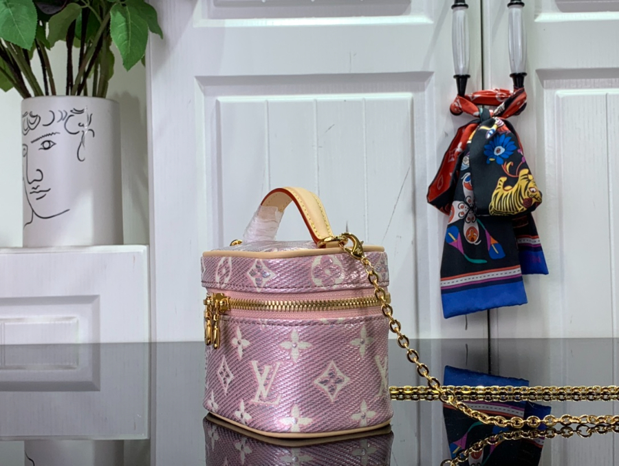 루이비통 마이크로 베니티 M82527 11108cm3.jpg