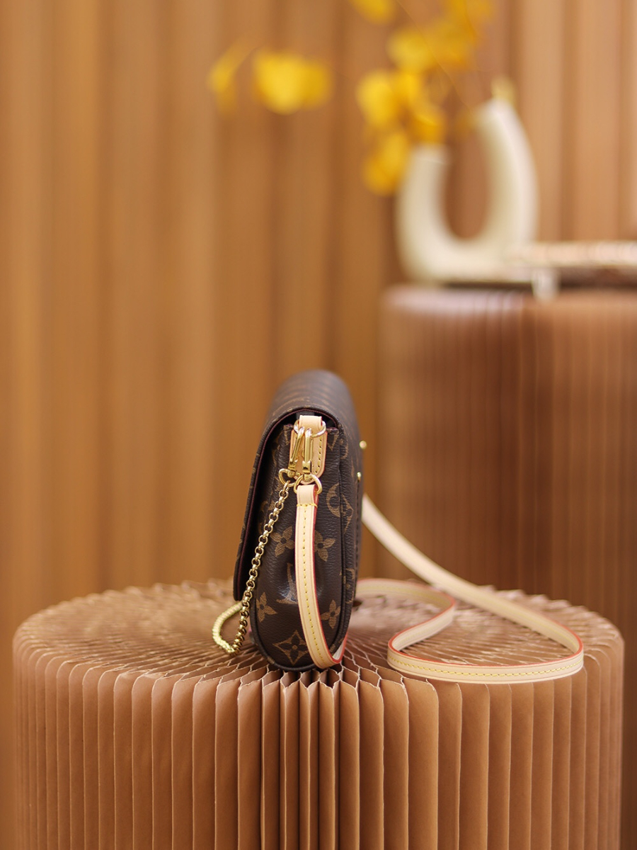 루이비통 모노그램 페이보릿 M40718_26x15x4cm02.jpg