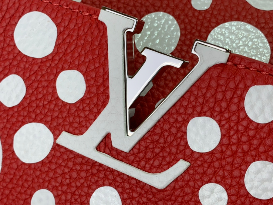 루이비통 x 야요이 쿠사마 카퓌신 레드 화이트 M21691 3사이즈6.jpg