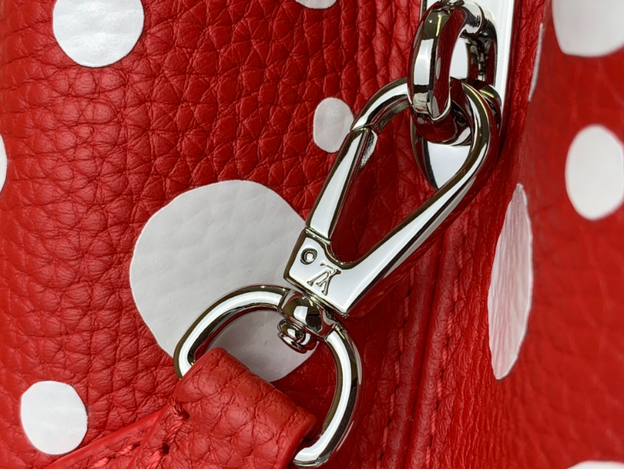 루이비통 x 야요이 쿠사마 카퓌신 레드 화이트 M21691 3사이즈8.jpg