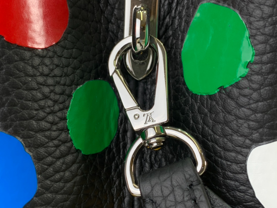 루이비통 x 야요이 쿠사마 카퓌신 블랙 M21663 2사이즈7.jpg