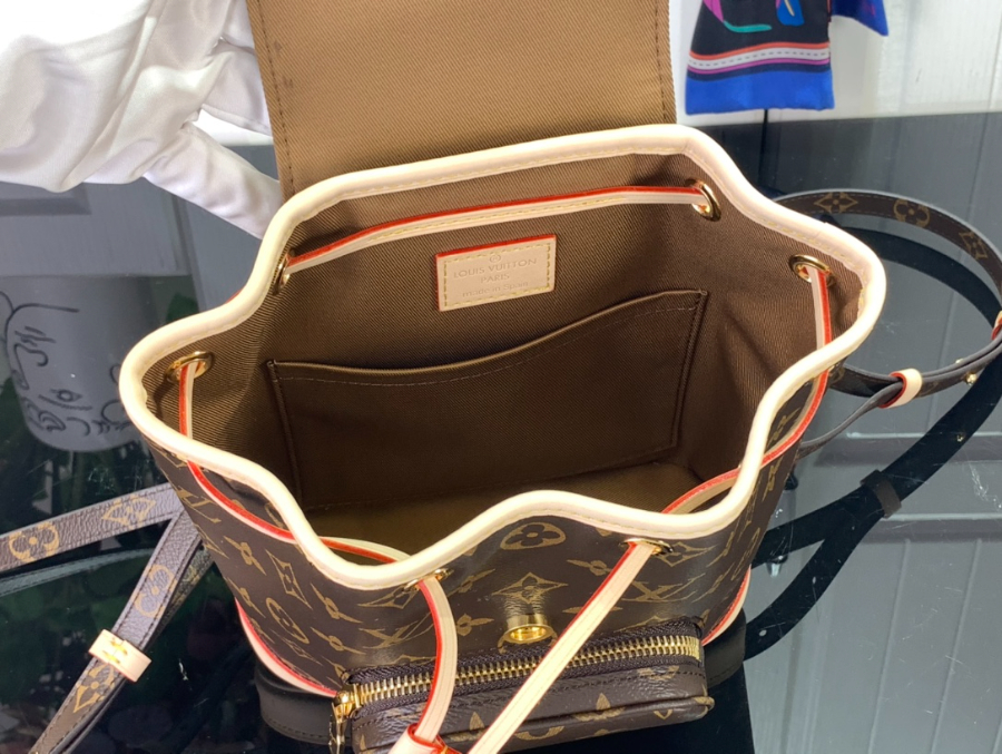 루이비통 몽수리 미니 M1119 242512cm5.jpg