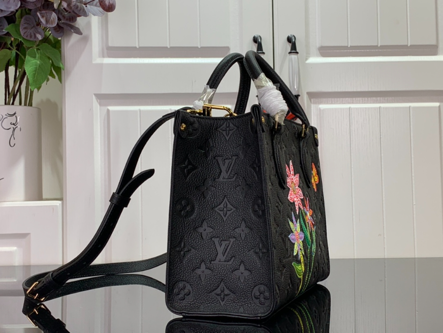 루이비통 YK 온더고 M21732 251911.5cm 2컬러03.jpg